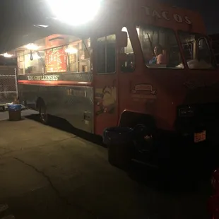 Tacos are good and they&apos;re fast .... good place for a quick bite to eat