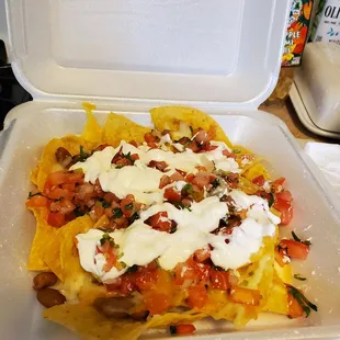 Cheese nachos