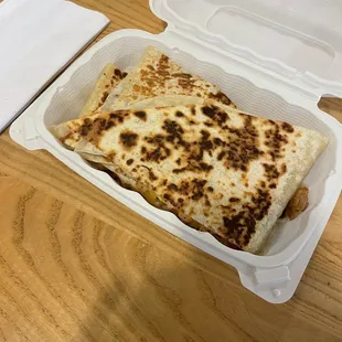 Chicken suiza quesadilla