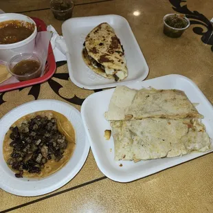 Asada taco plain Pollo quesadilla  Chalupa