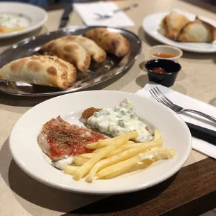 Milanesas with napolitana and al verdeo sauces.