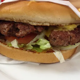 Hamburger with cheese