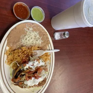 Potato tacos, rice and beans.  Agua de pepino con limon y chia