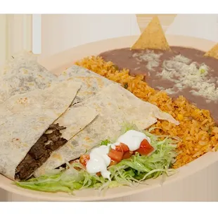 a plate of mexican food