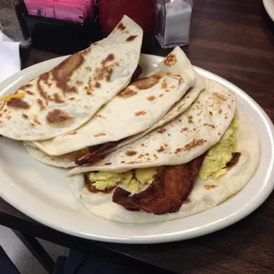 That&apos;s a MAN&apos;S breakfast taco!!!!