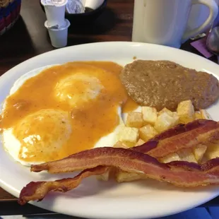 Huevos rancheros w/bacon.