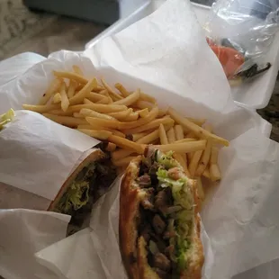 Torta de asada. Really good. Every bite was fresh not soggy and the meat taste great.