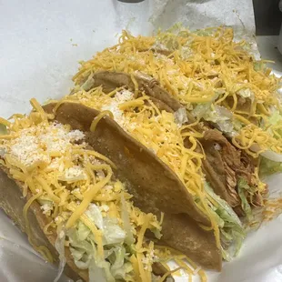 Crunchy chicken tacos