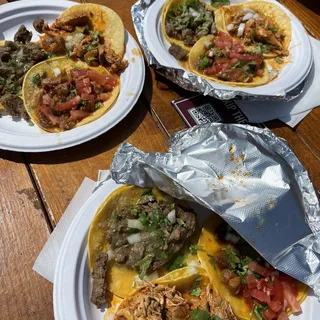 Lemon Pepper Chicken Adobo Taco (3pc.)