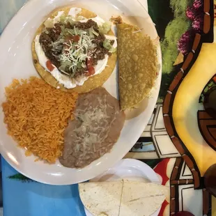 5.6. Chalupa, cheese quesadilla and hard taco