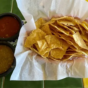 Chips &amp; Salsa: the green is amazing!