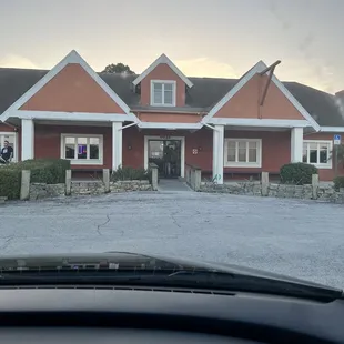 Los Magueyes Restaurant