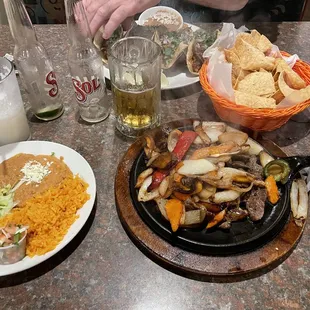 Fajitas, chips &amp; pastor tacos