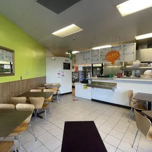 the interior of a fast food restaurant