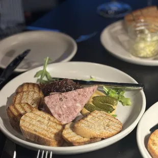 PÂTÉ DE CAMPAGNE Onion marmalade, mustard, cornichons