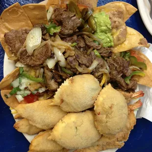 Mar y tierra for 3. Should have ordered for 2. A lot of yummy food. Major leftovers.