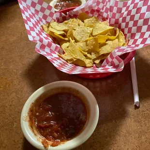 Chips &amp; Salsa