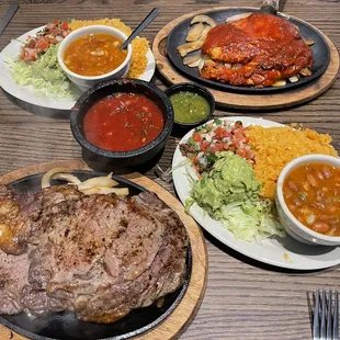 Carnie Asada, enough for 2. Chicken covered in Red Sauce