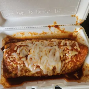 I love how it come with that red sauce and cheese!