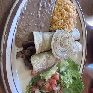 Beef fajitas tacos lunch plate