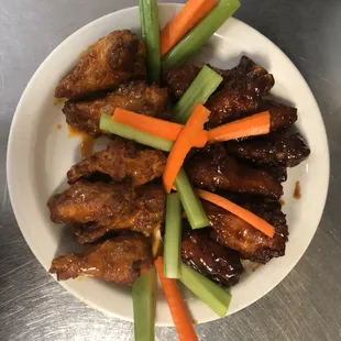 BBQ &amp; Buffalo Sauce Wings