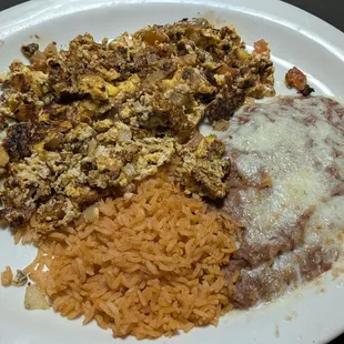 Huevos con chorizo