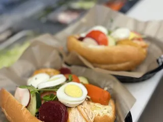 La Casita Pupuseria & Comedor