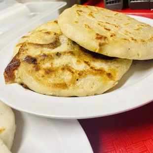 Pupusas Revueltas