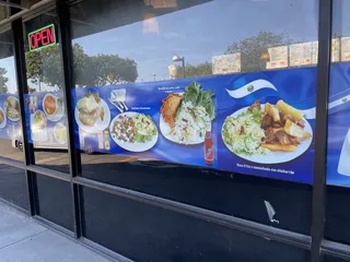 Pupuseria El Girasol 2