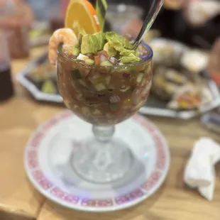 Los Plebes Mariscos Y Sushi