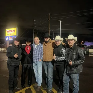 Des pues del ambiente con mi hermano y el grupo