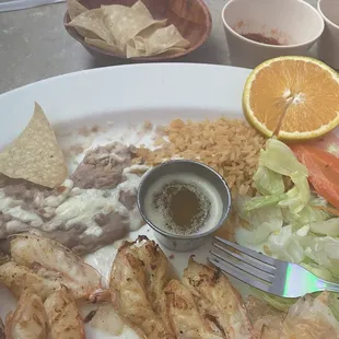 Notice the salsa container, they give you the salsa containers with a little bit of salsa