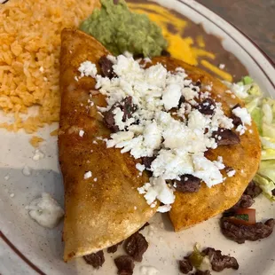 a plate of mexican food