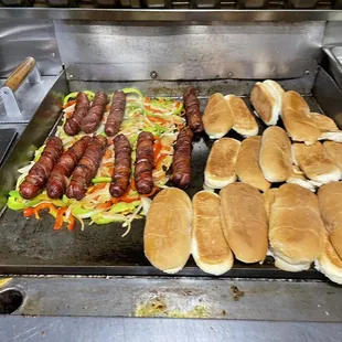 hot dogs and buns