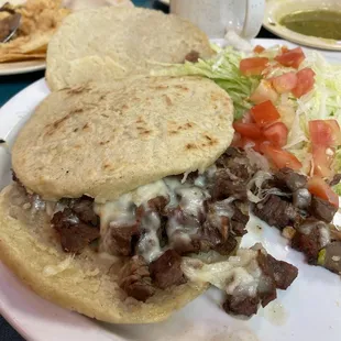 Gorditas super delicious would definitely come back to this restaurant customer service is excellent as well