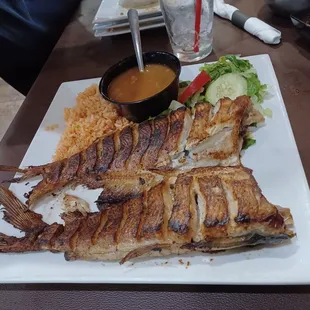 Pescado entero de Bagre...Whole Catfish!