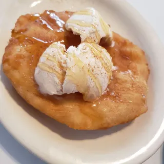 Sopapilla