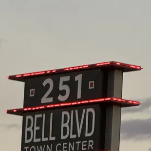 bell blvd sign
