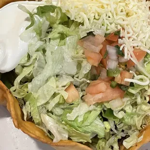 Taco salad (lunch)