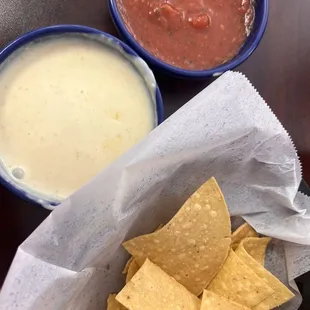 Queso and salsa