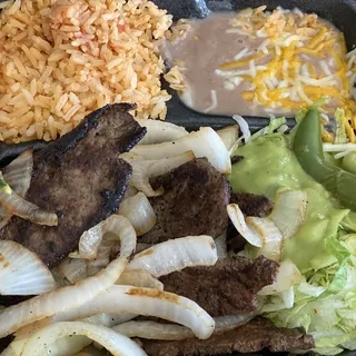Higado Encebollado Plate