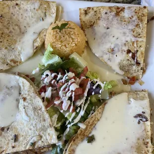 Chicken quesadillas with rice