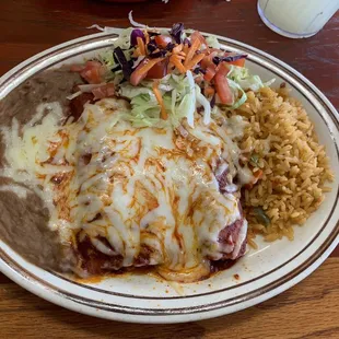a plate of mexican food