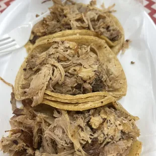 Plain carnitas tacos