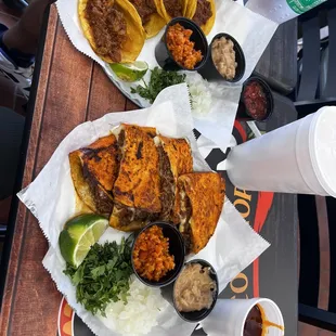 Quesabirria, 4 mini tacos pastor