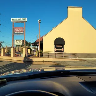 Exterior of Tres Amigos