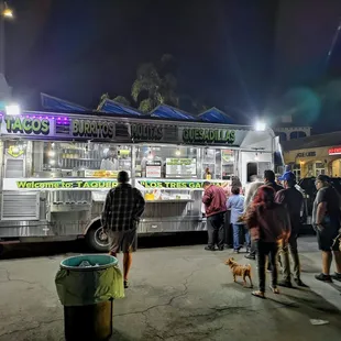 Los Tres Garcia Taco Truck