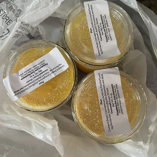 Flan, the one, the lady left in the counter didn't put in the bag