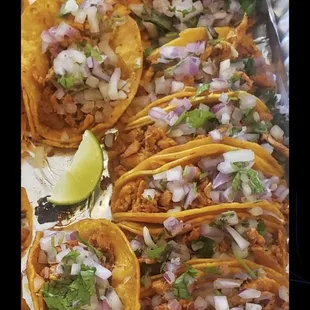 Taco birria muy buen sabor se los recomiendo y bien precio
