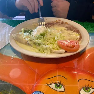 a plate of mexican food